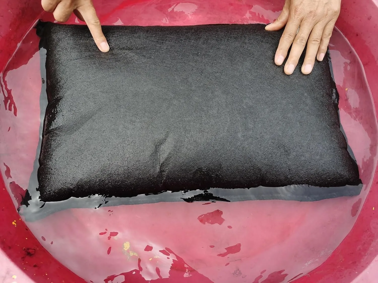 2-Pack 23.62" x 15.75" Water Activated Flood Bags Sandless Sandbags for Flooding Black