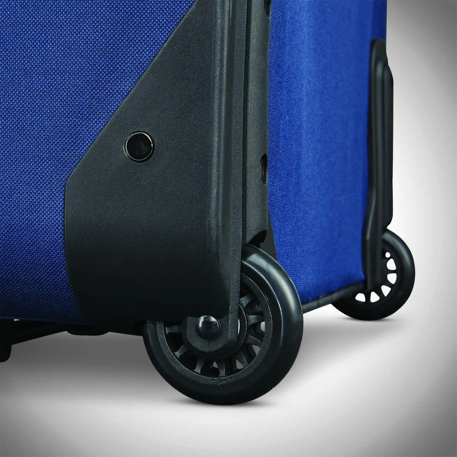 American Tourister Fieldbrook XLT Softside Upright Luggage, Navy, 4-Piece Set (BB/DF/21/25)