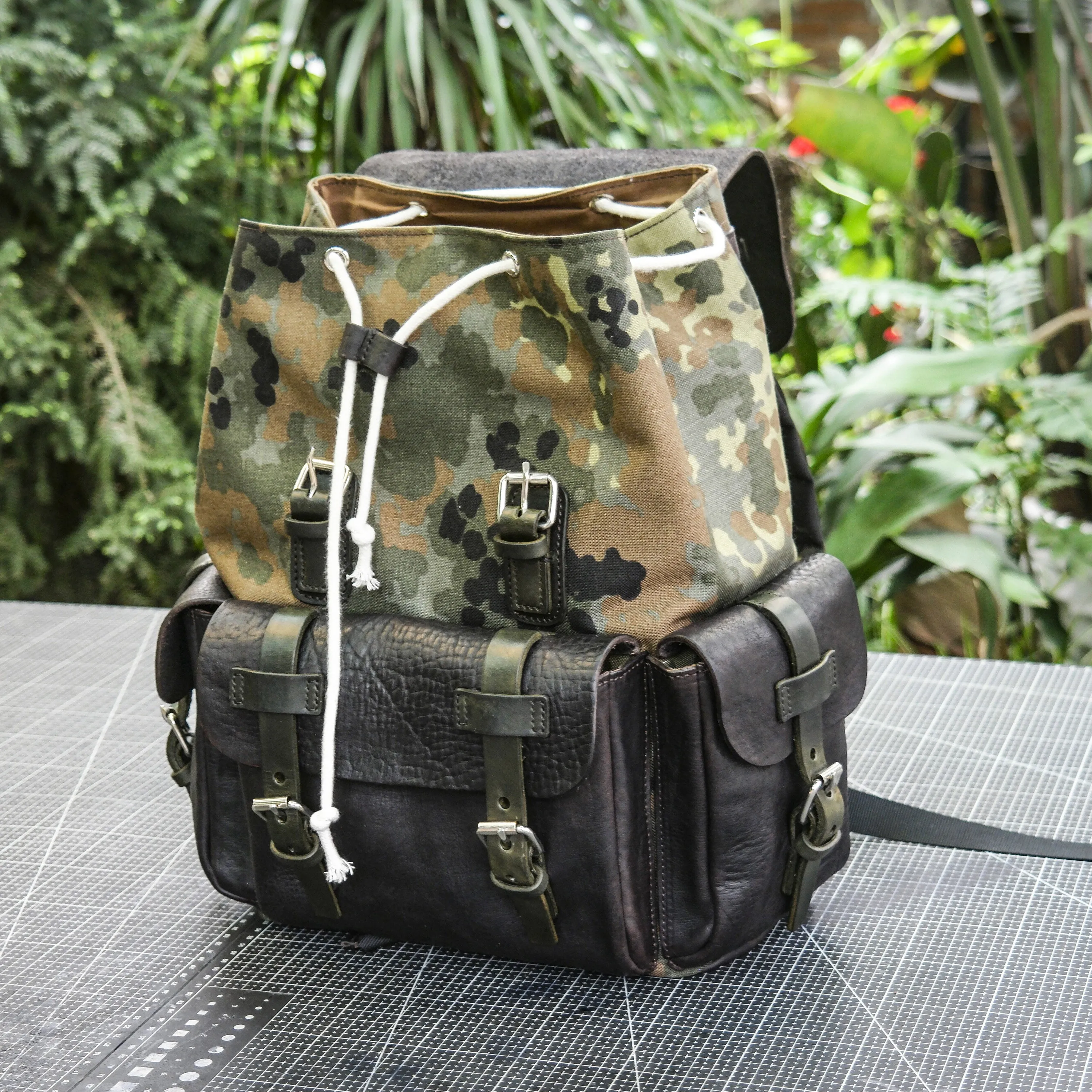 【Backpack pattern】 CORDURA camouflage cowhide backpack pattern