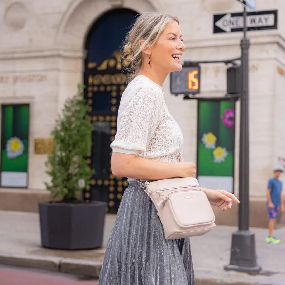 Baggallini Modern Pocket Crossbody Bag