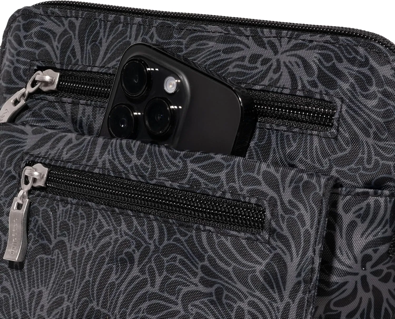 Baggallini Women's Let's Escape Crossbody Bag