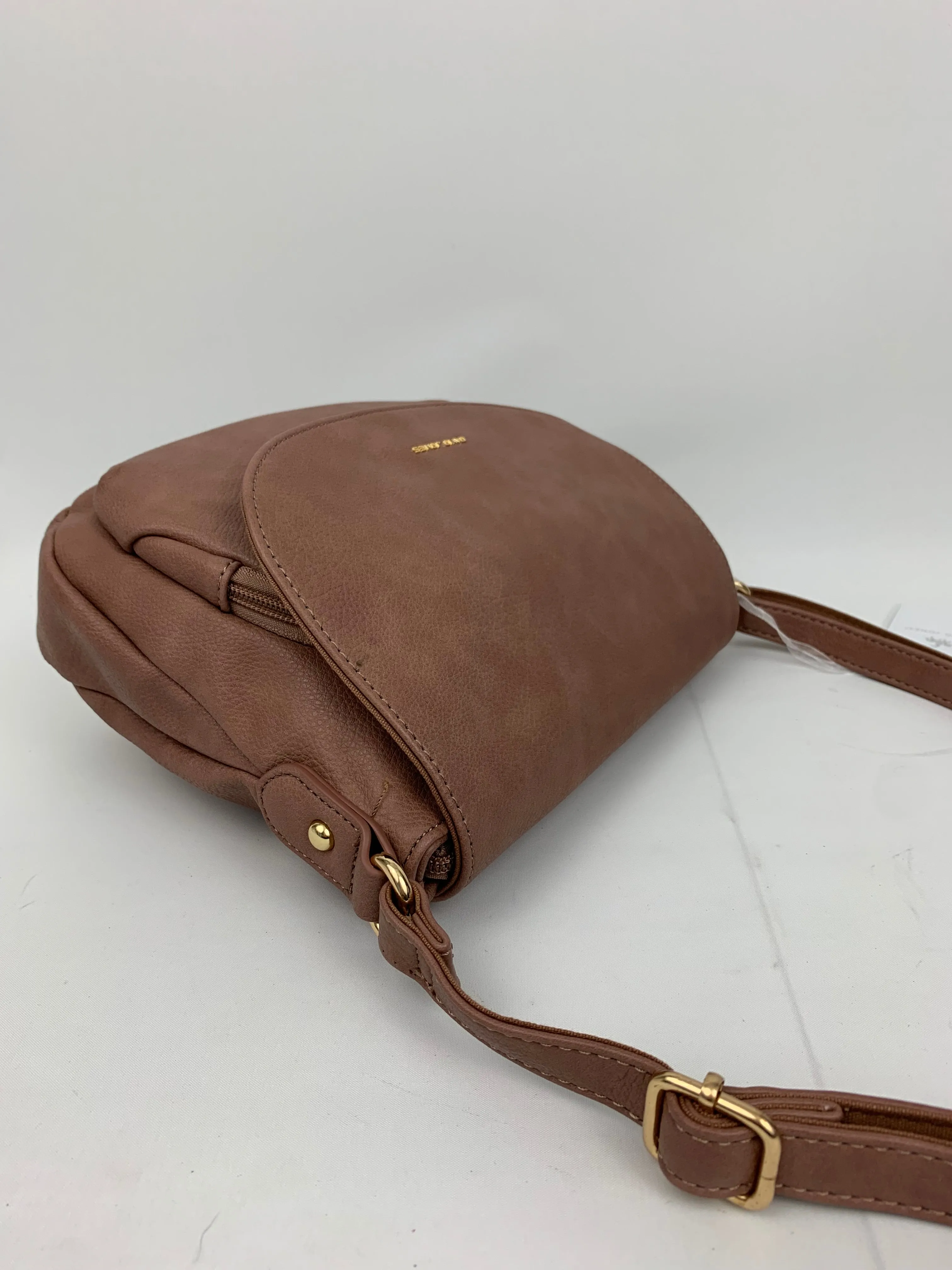 HAMBURG DEEP PINK - Soft faux leather saddle shoulder bag