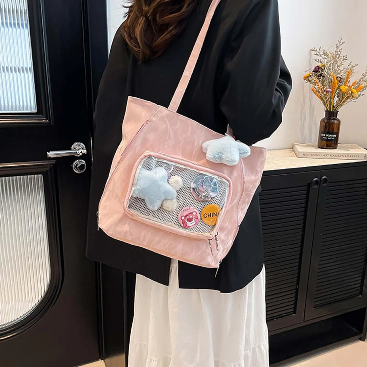Itabag badge display bag with star pendant that can be carried on both shoulders, suitable for daily wear and fashion shows