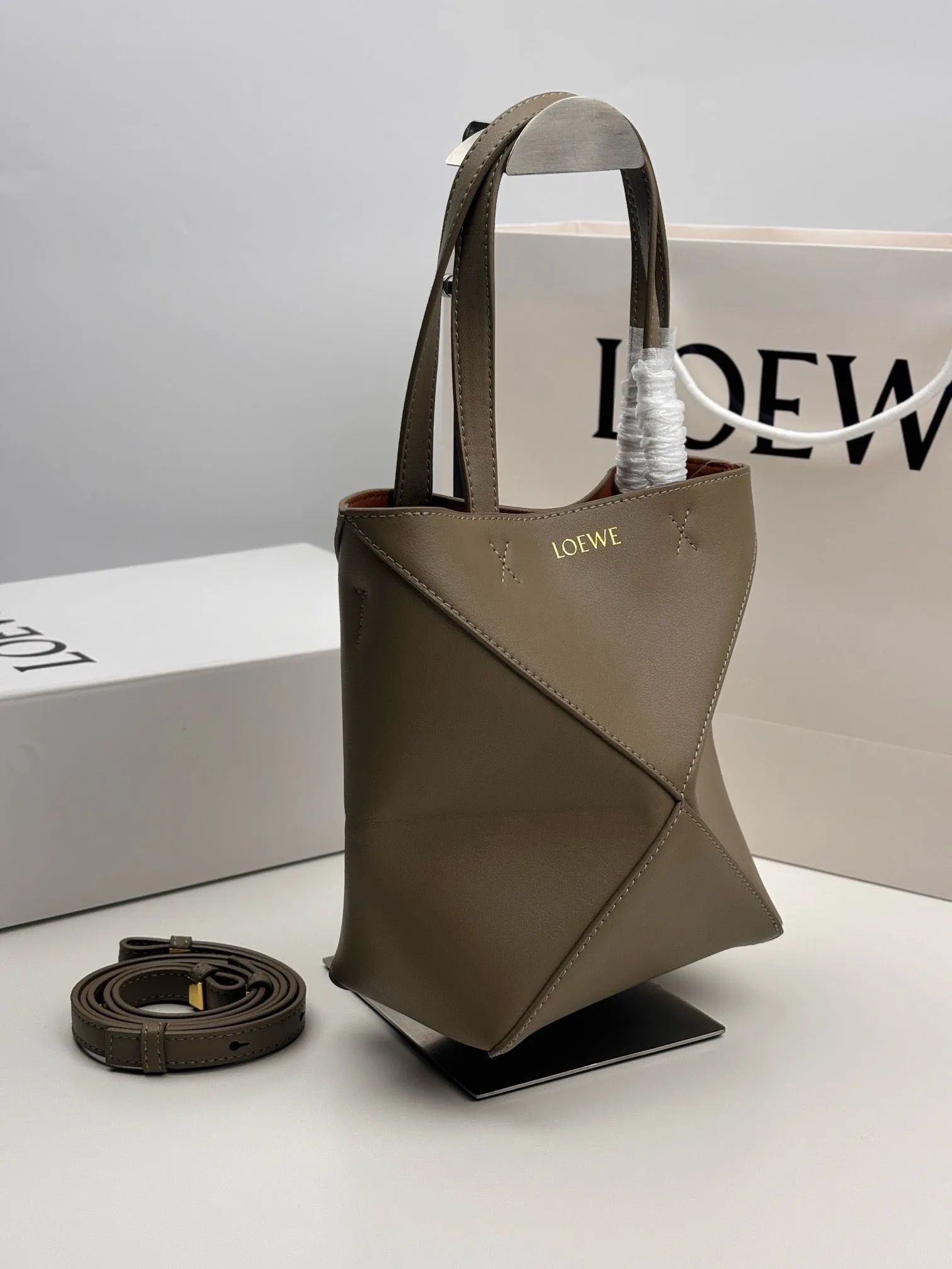 L0ew Puzzle Fold Bag [Small]