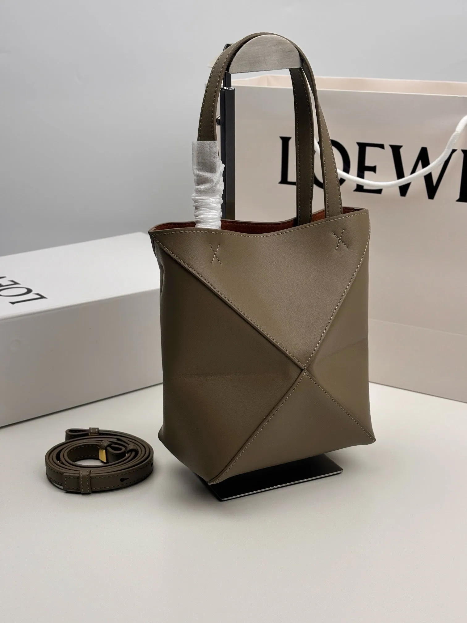 L0ew Puzzle Fold Bag [Small]