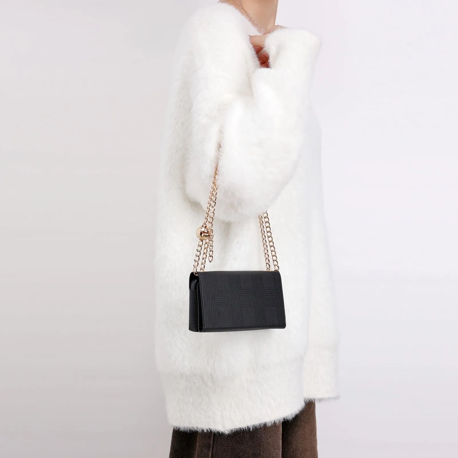 Leather Crossbody Bag With Rfid Protection 20 X 10 X 3.5Cm