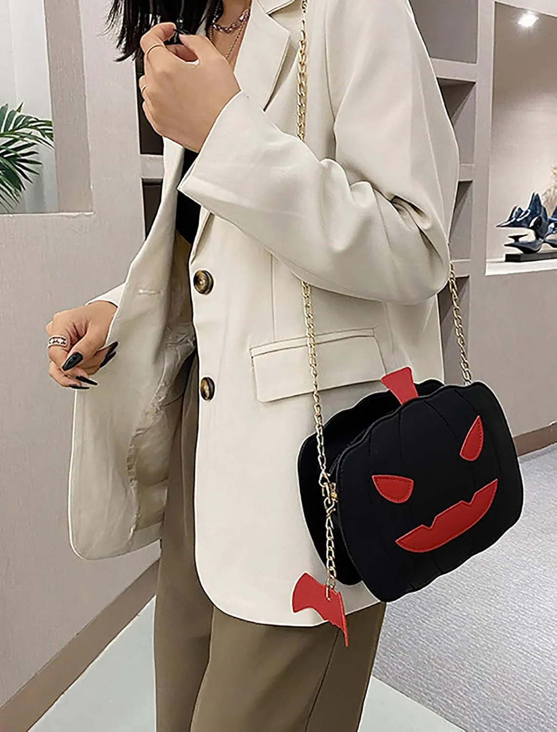 QZUnique Halloween Purses Gothic Novelty Shoulder Bag Pumpkin Coffin Skull Bat Crossbody Bag holiday Party Gift Candy Bag