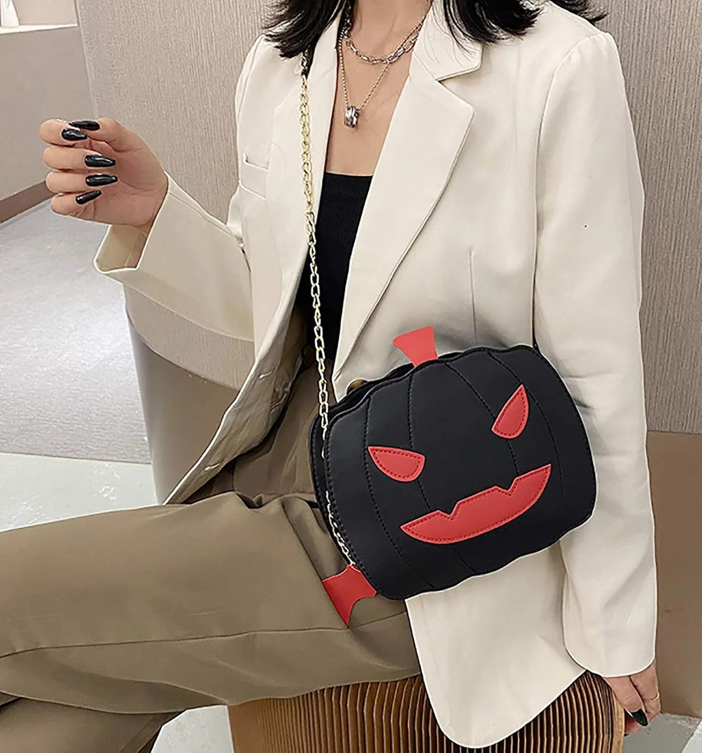 QZUnique Halloween Purses Gothic Novelty Shoulder Bag Pumpkin Coffin Skull Bat Crossbody Bag holiday Party Gift Candy Bag