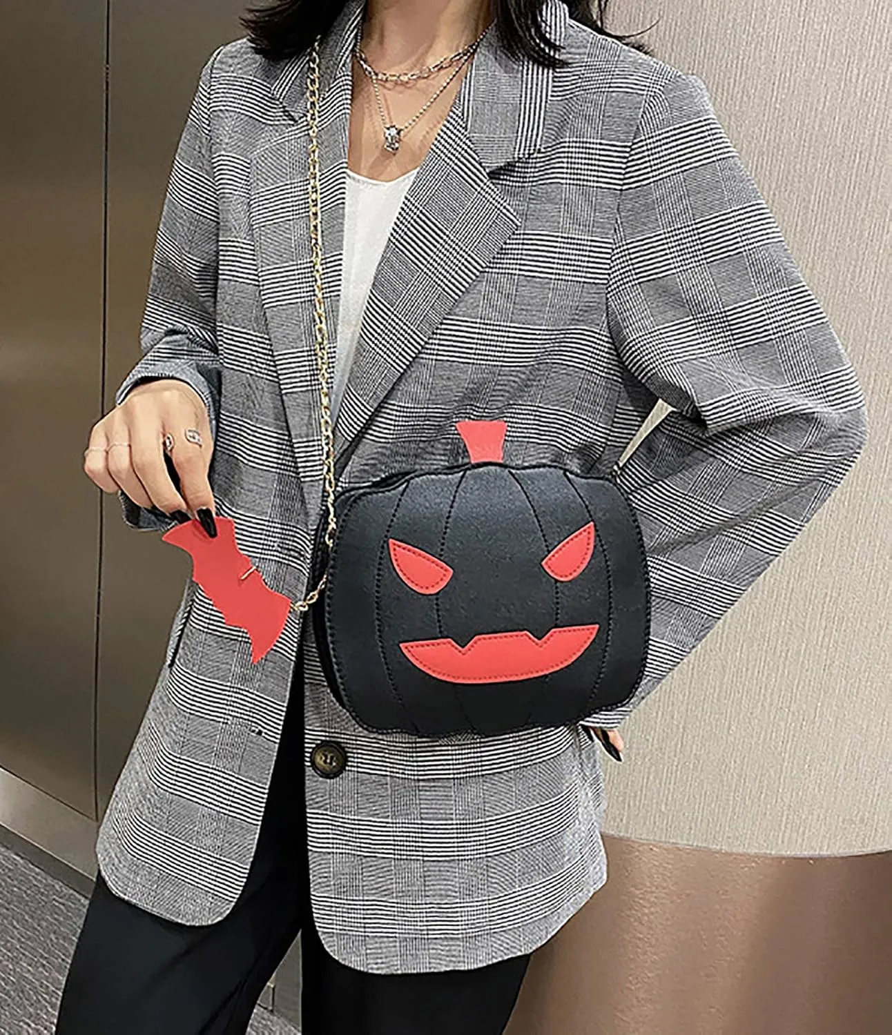 QZUnique Halloween Purses Gothic Novelty Shoulder Bag Pumpkin Coffin Skull Bat Crossbody Bag holiday Party Gift Candy Bag