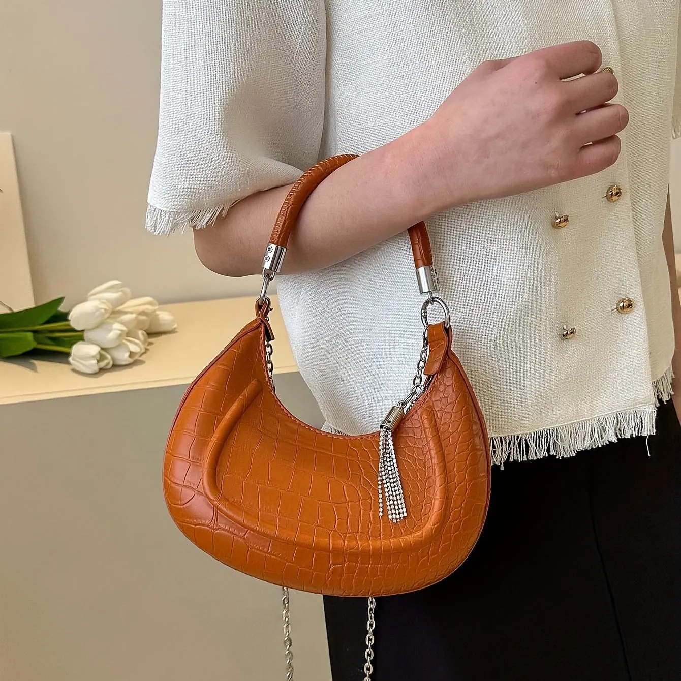 realaiot  Crocodile Embossed Hobo Bag, Fashion Chain Crossbody Bag, Women's Tassel Decor Underarm Purses
