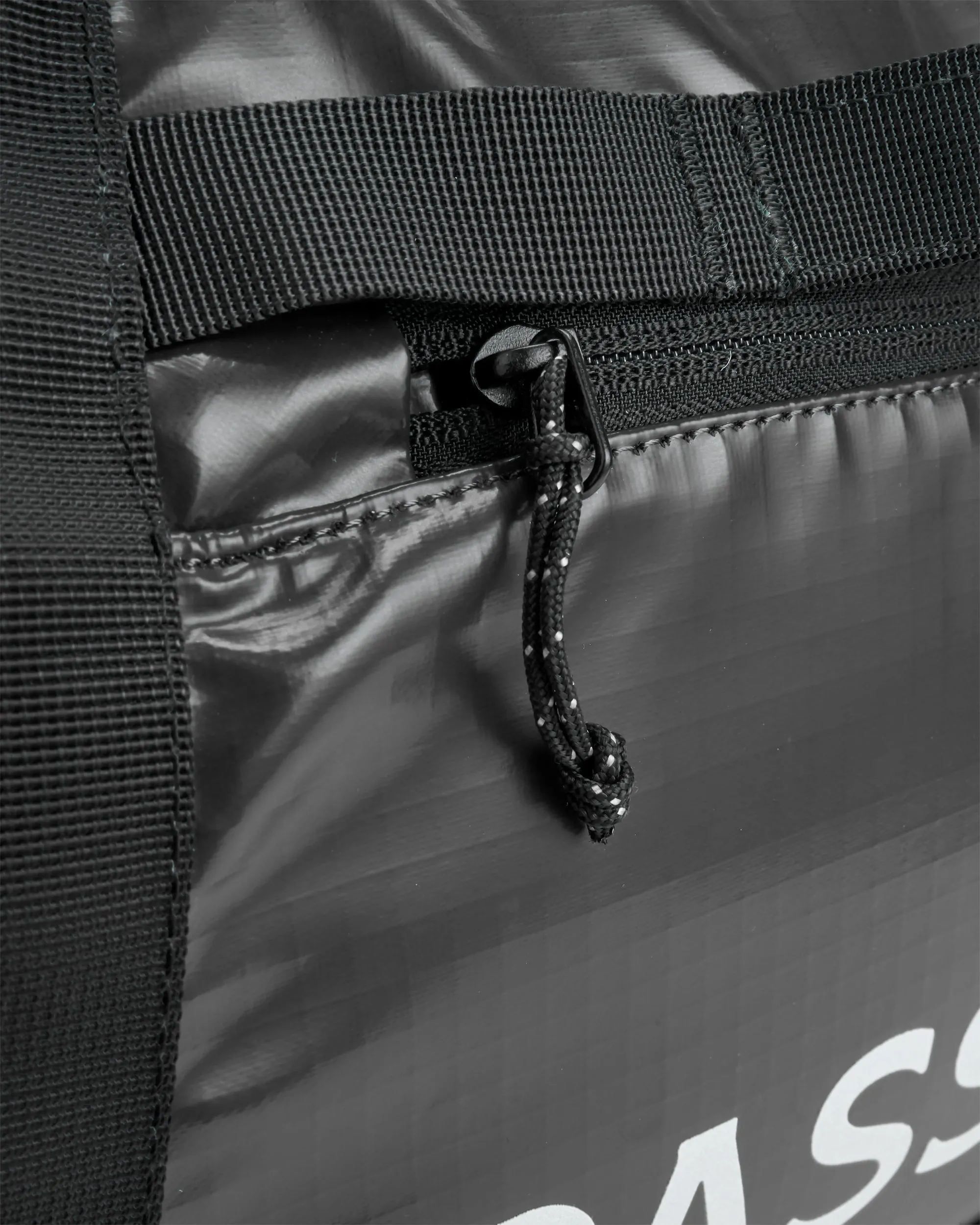 Roamer Recycled 40L Duffel Bag - Phantom Black