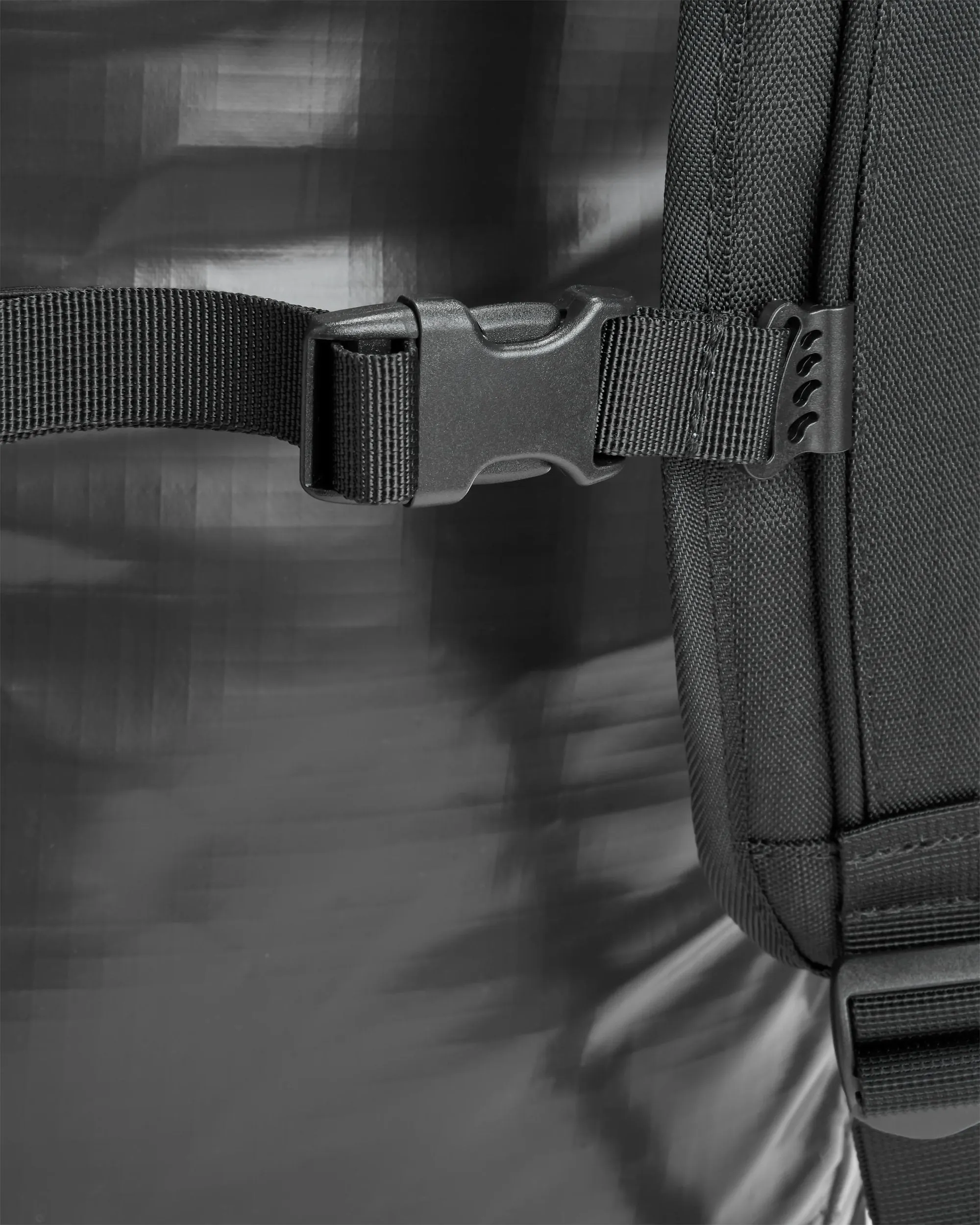 Roamer Recycled 60L Duffel Bag - Phantom Black