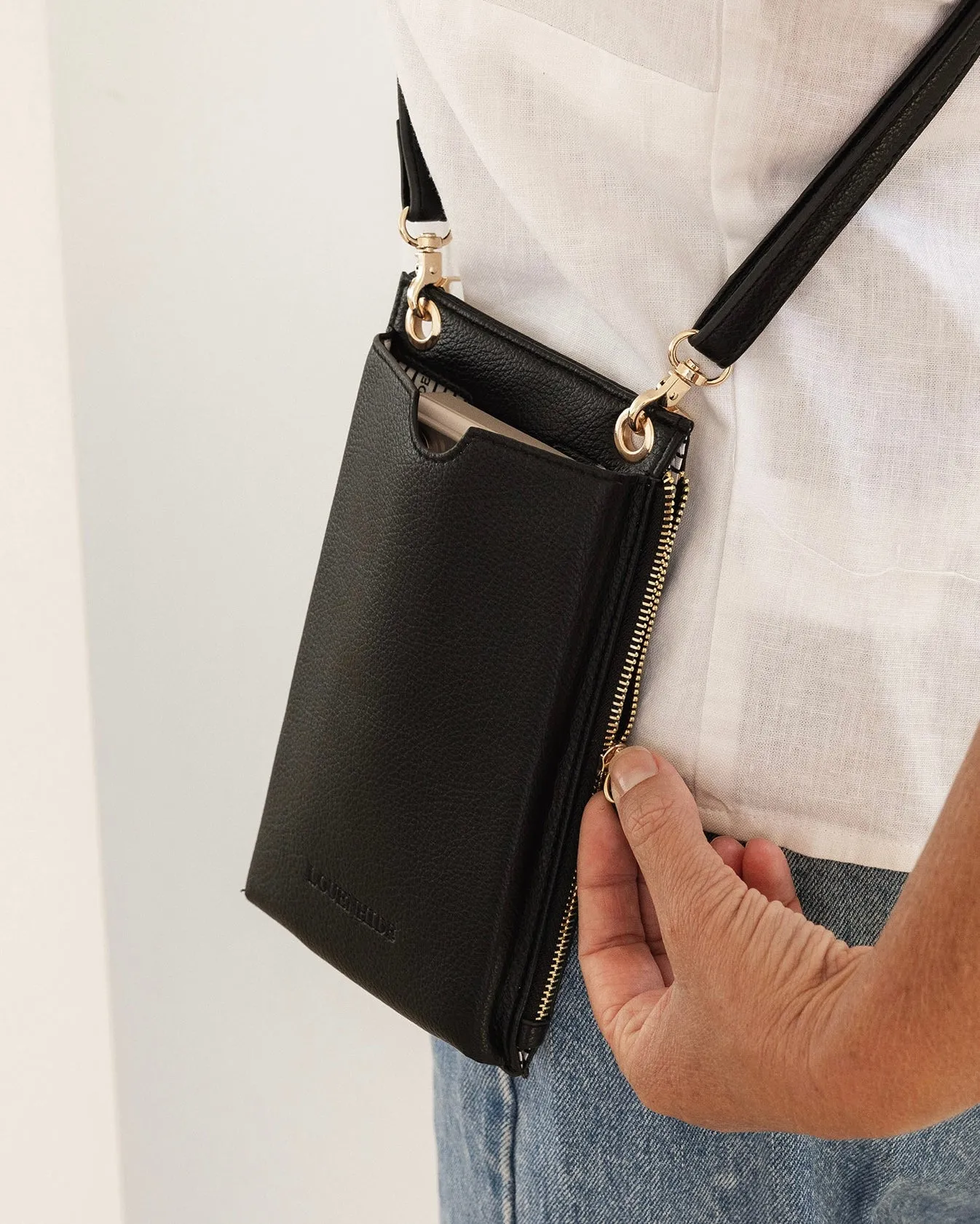 Suki Phone Crossbody Bag (Black)