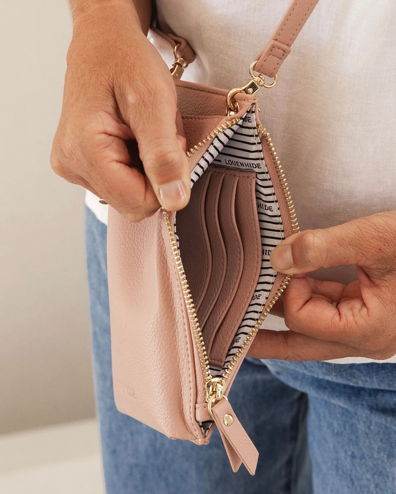 Suki Phone Crossbody Bag (Dusty Pink)
