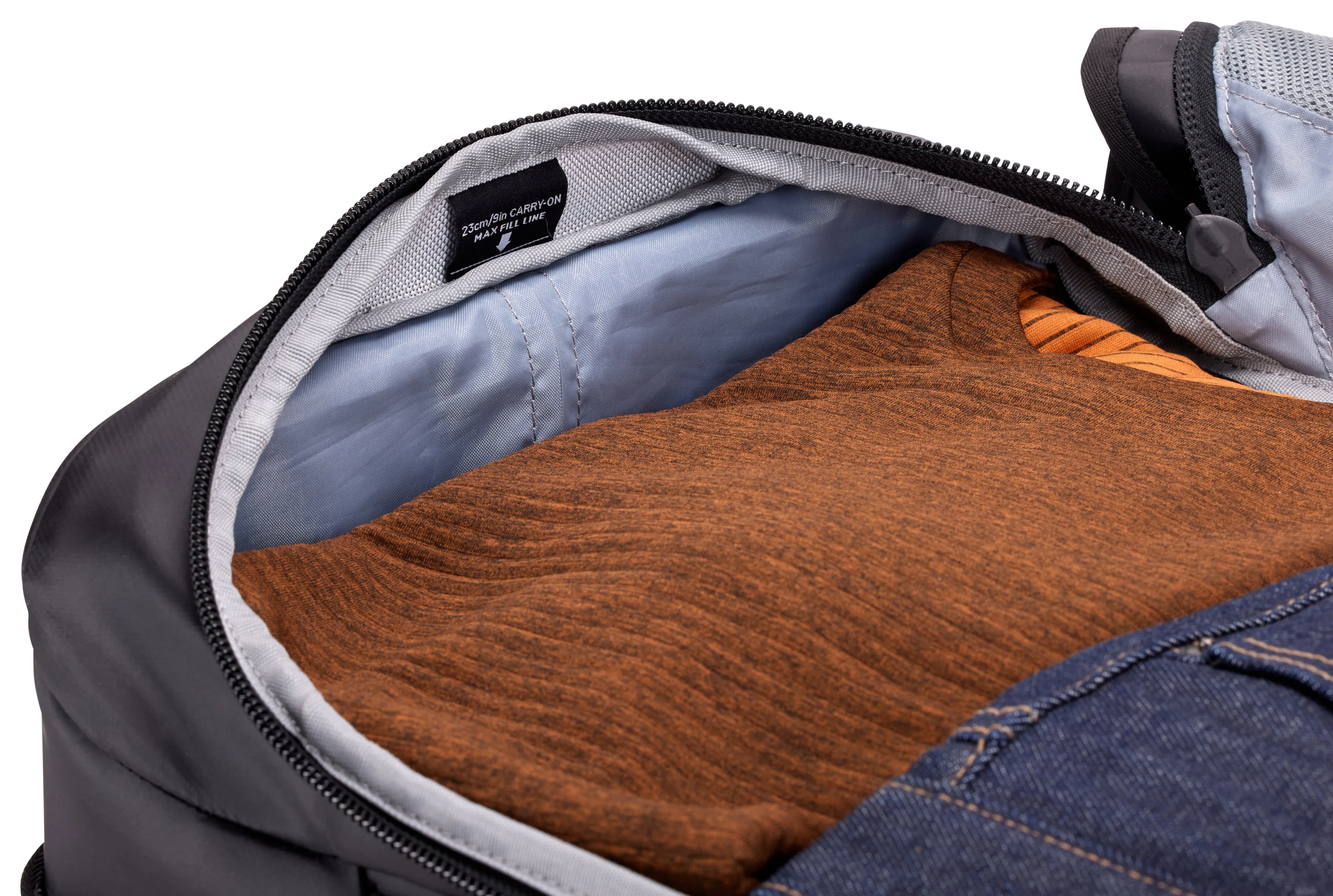 THULE Chasm 40L Wheeled Carry-On Duffel