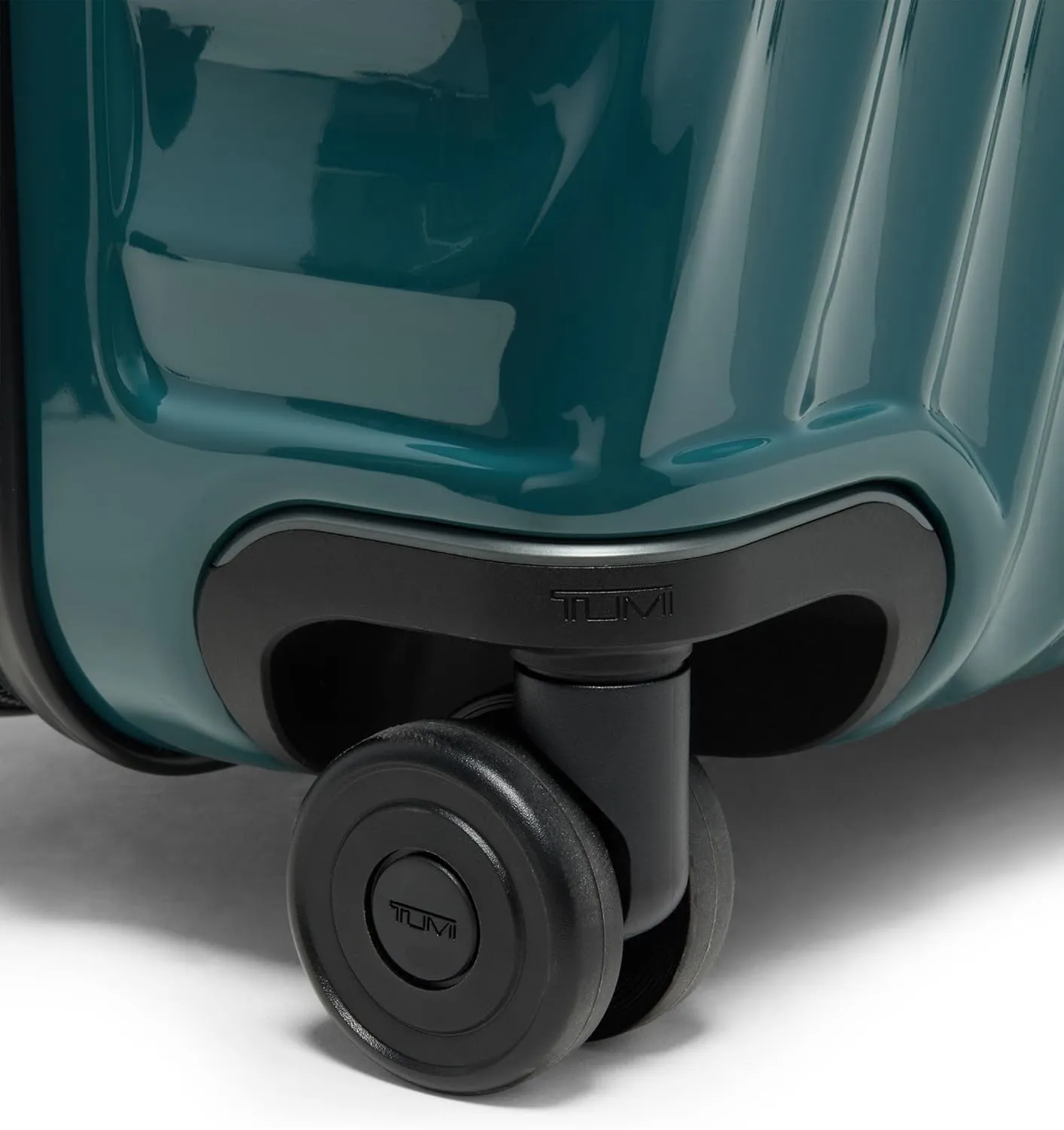 TUMI - 19 Degree Extended Trip Expandable 4 Wheeled Packing Case - Hard Shell Suitcase - Roller Suitcase Checked Bag - Lagoon