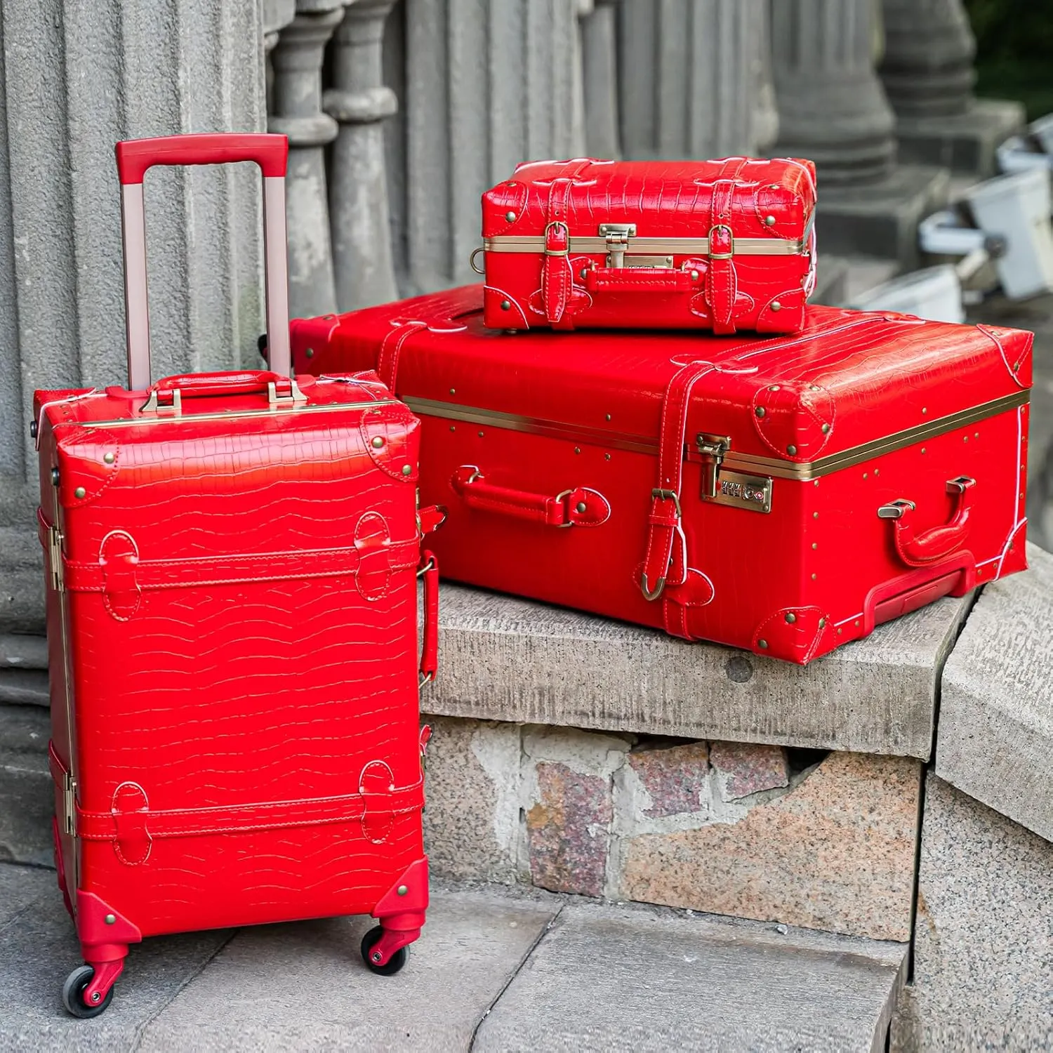 urecity Vintage Luggage Sets of 3 Piece - Hardside Lightweight Spinner Suitcases - Retro Travel Set includes Under Seat Train Case, 26" 20" 12" (Red Alligator)