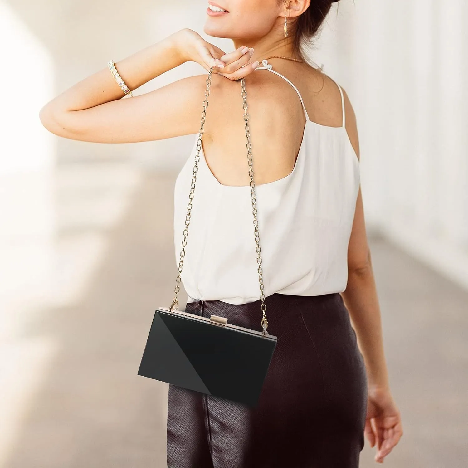 WJCD Women Clear Purse Acrylic Box Clutch Handbag, Small Transparent Crossbody Evening Bag Stadium Approved Gold Chain Strap
